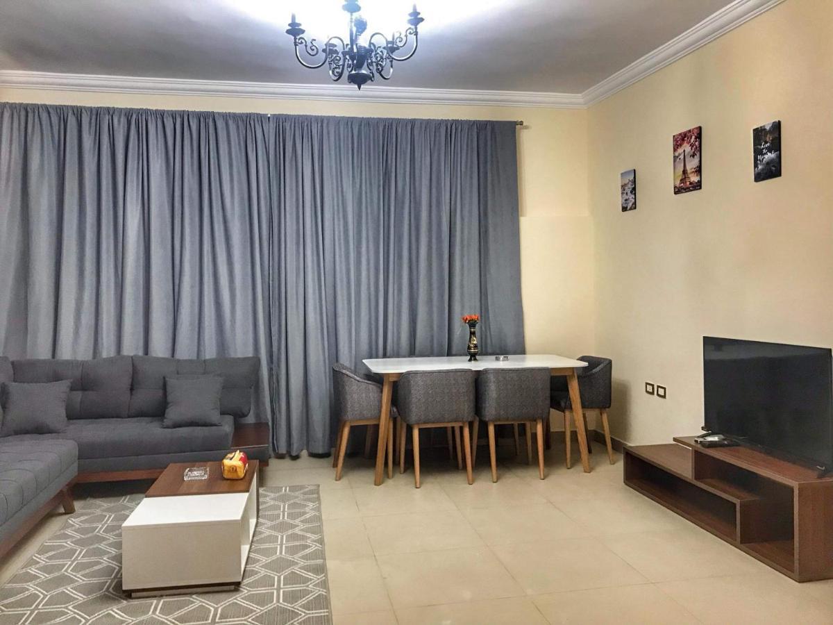 Appartement Hidden Gem With Pool Access In New Le Caire Extérieur photo